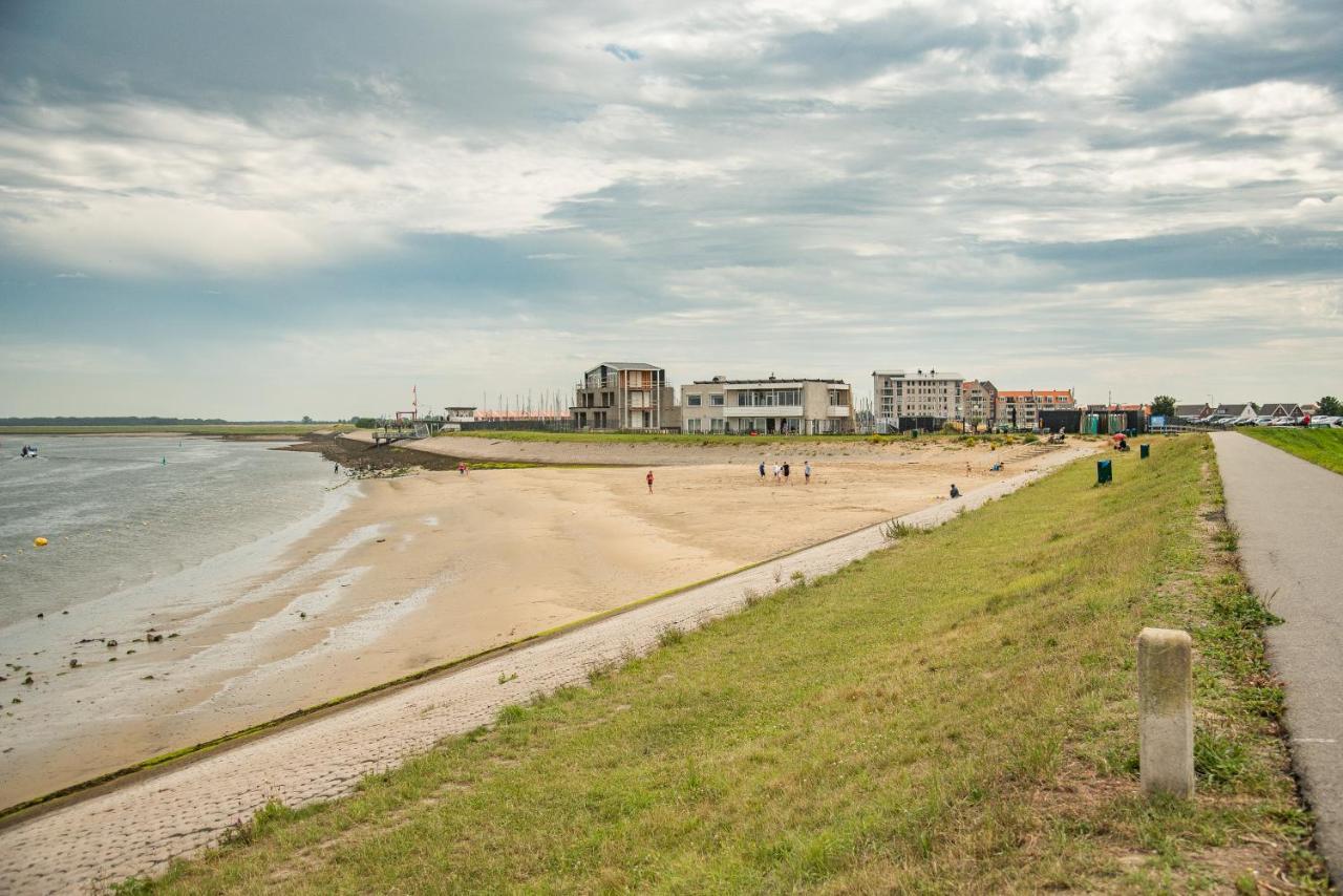 Luxe Chalets In Zeeland Aan De Kust Sint Annaland Exterior foto