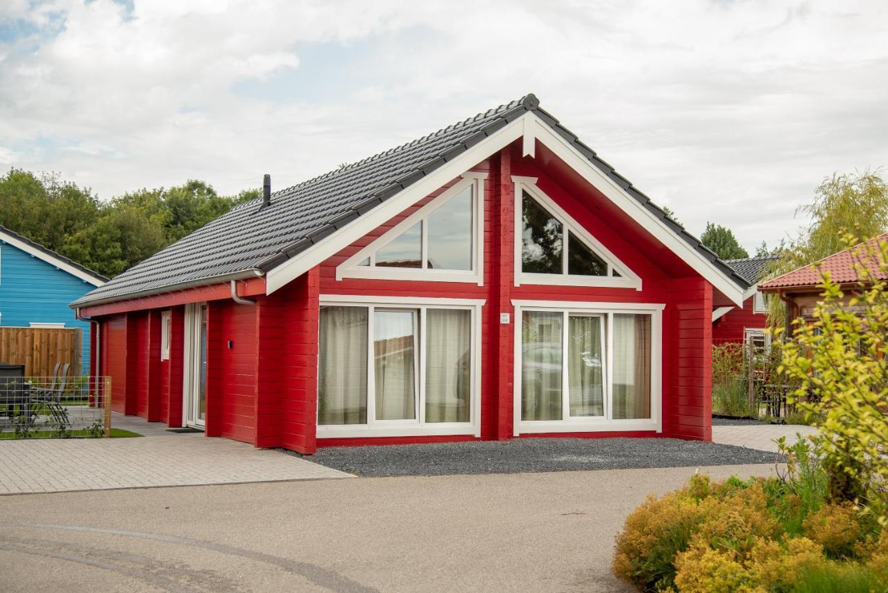 Luxe Chalets In Zeeland Aan De Kust Sint Annaland Exterior foto